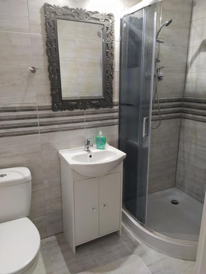 Hotel Koruna Penzion Teplice nad Metují Extérieur photo