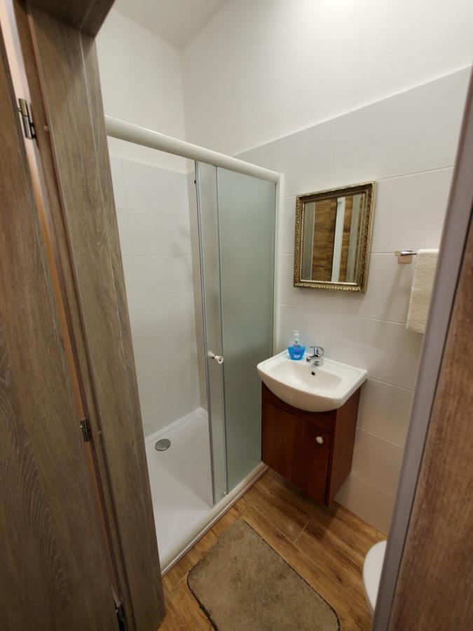 Hotel Koruna Penzion Teplice nad Metují Extérieur photo